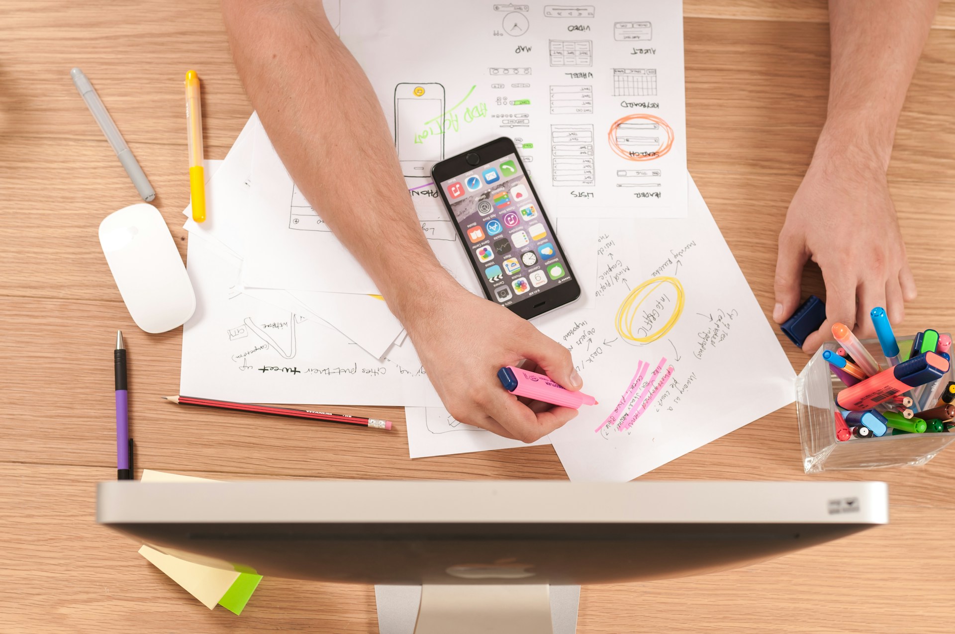 Why I Didn't Write A Business Plan This Year, And Why You Shouldn't Either - Photo by Firmbee.com on Unsplash